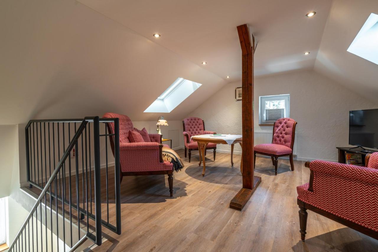 Das Rote Haus - Hohnemichels Boppard Buitenkant foto